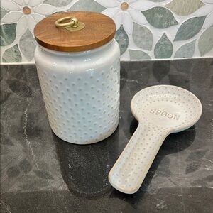 Better Homes And Gardens White and Brown Decor Accents